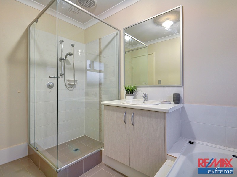 41 Glasshouse Drive, Banksia Grove WA 6031
