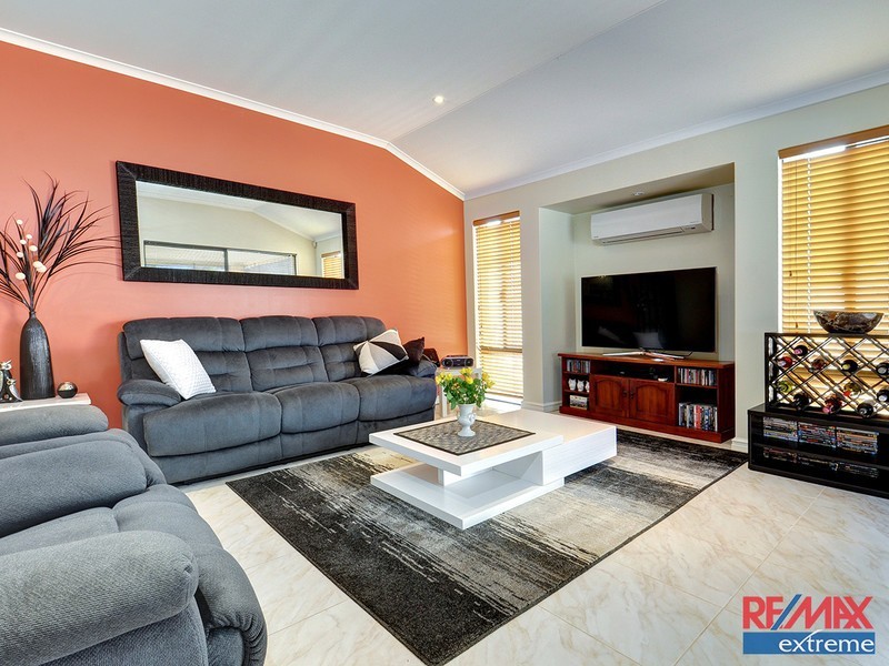 50 Kirkstall Drive, Hocking WA 6065