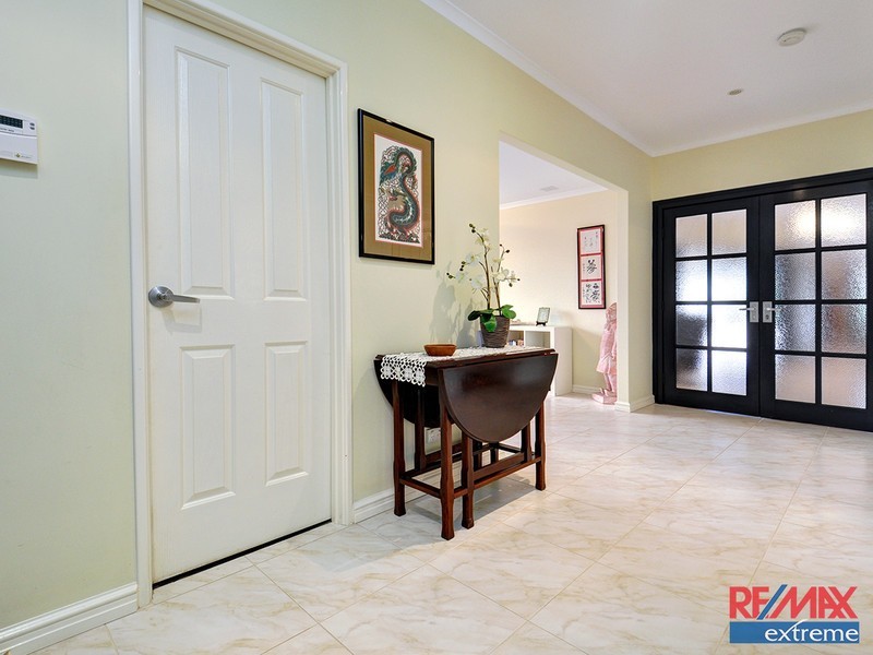 50 Kirkstall Drive, Hocking WA 6065