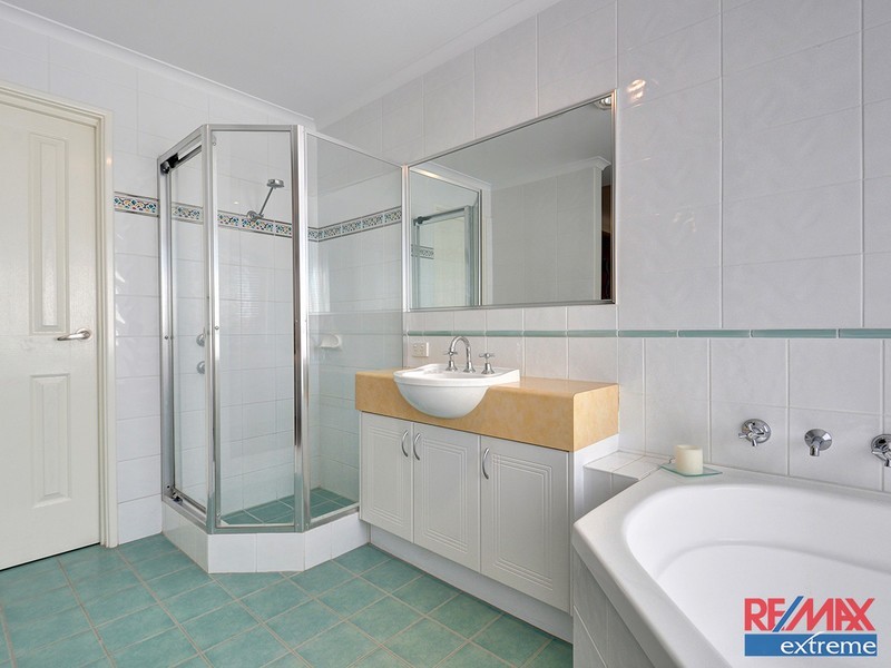 50 Kirkstall Drive, Hocking WA 6065