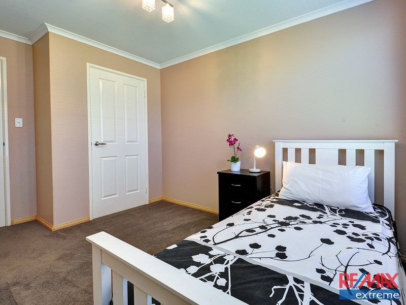 50 Kirkstall Drive, Hocking WA 6065