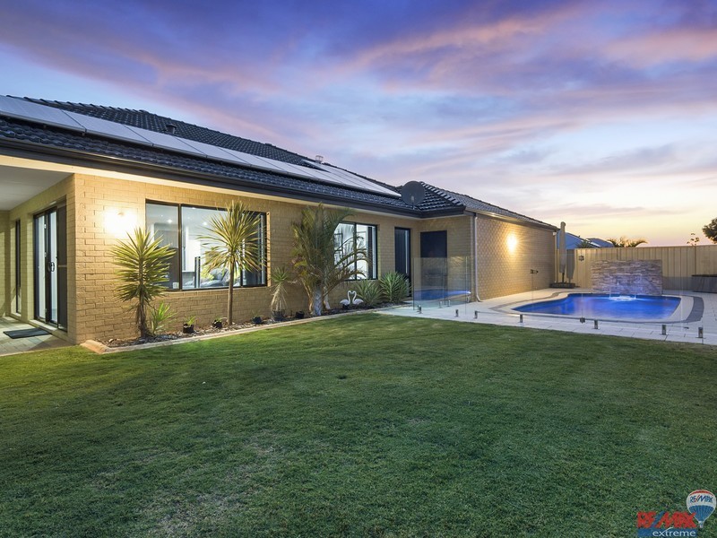 1 Fineview Crescent, Carramar WA 6031