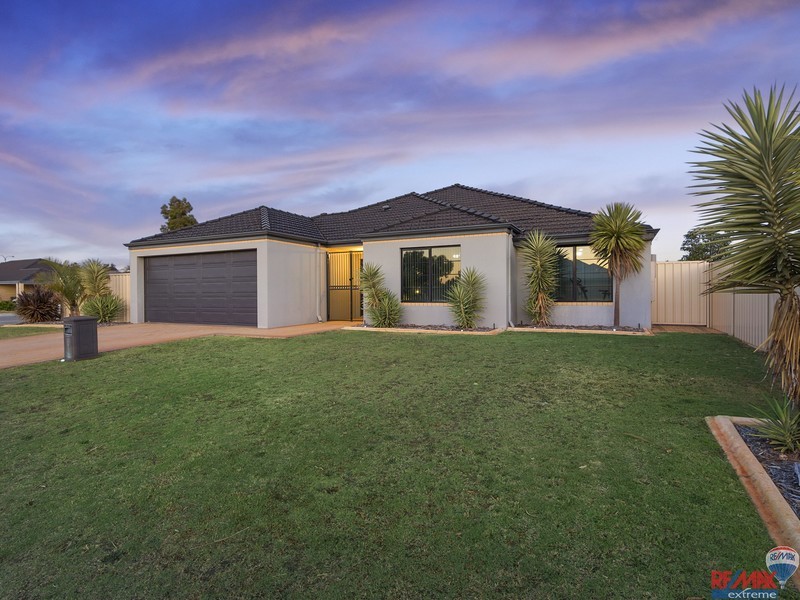 1 Fineview Crescent, Carramar WA 6031