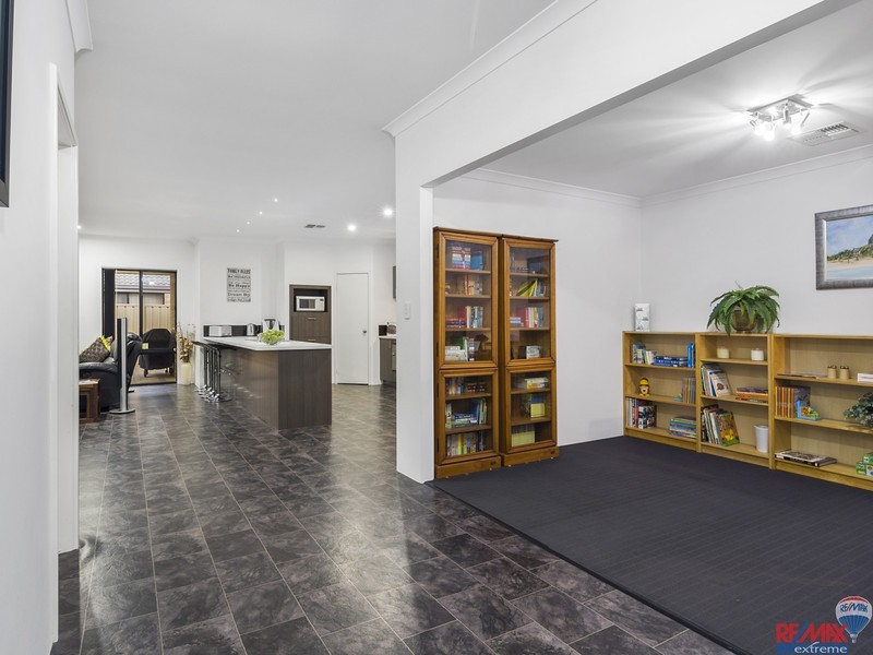 1 Fineview Crescent, Carramar WA 6031