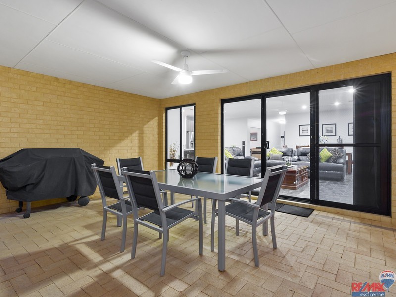 1 Fineview Crescent, Carramar WA 6031