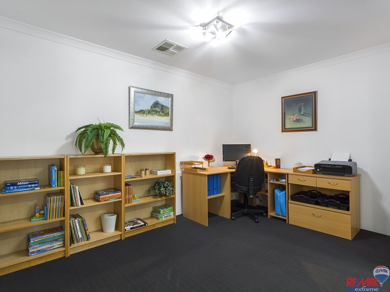 1 Fineview Crescent, Carramar WA 6031