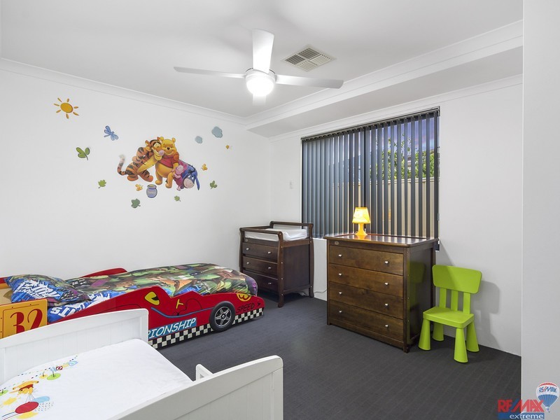 1 Fineview Crescent, Carramar WA 6031