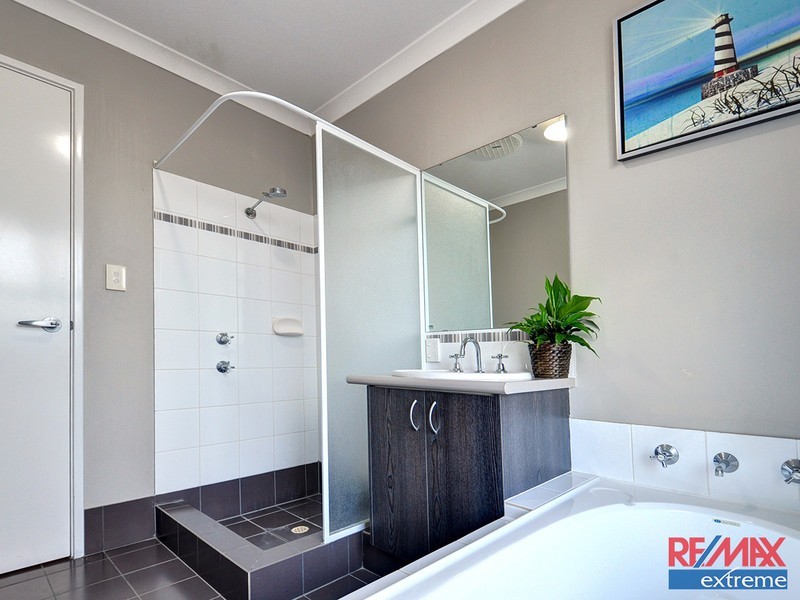 48 Wallum Road, Banksia Grove WA 6031