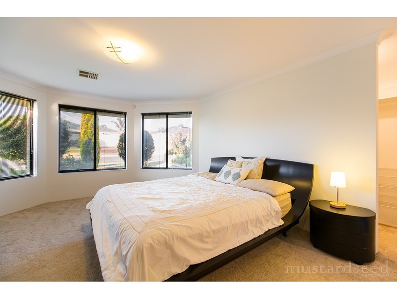 58 Heacham Avenue, Hocking WA 6065