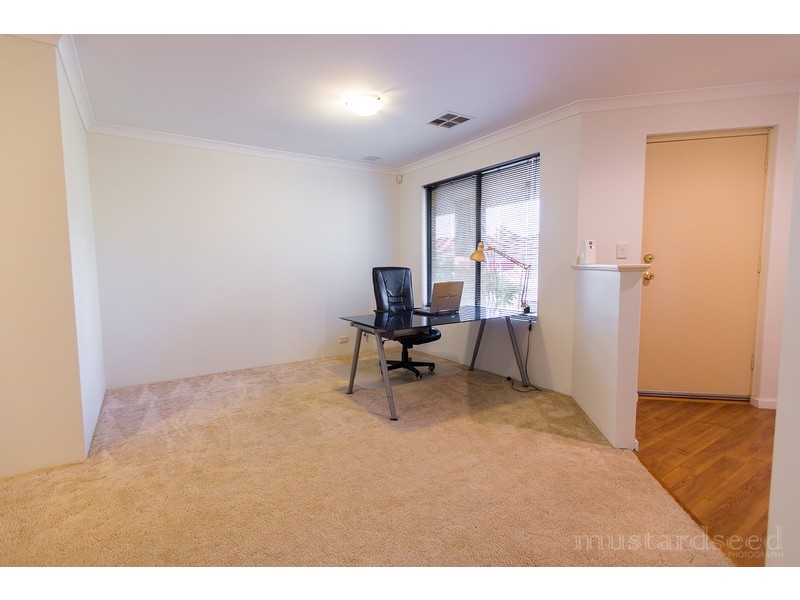 58 Heacham Avenue, Hocking WA 6065