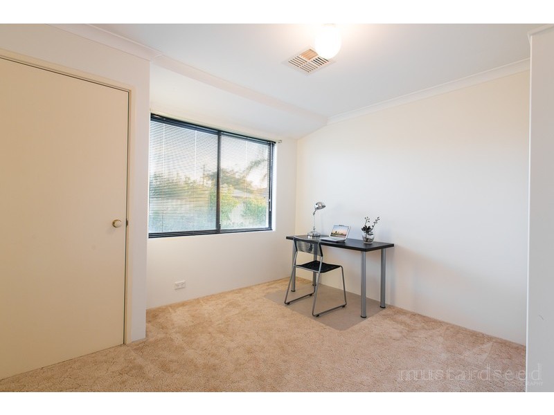 58 Heacham Avenue, Hocking WA 6065