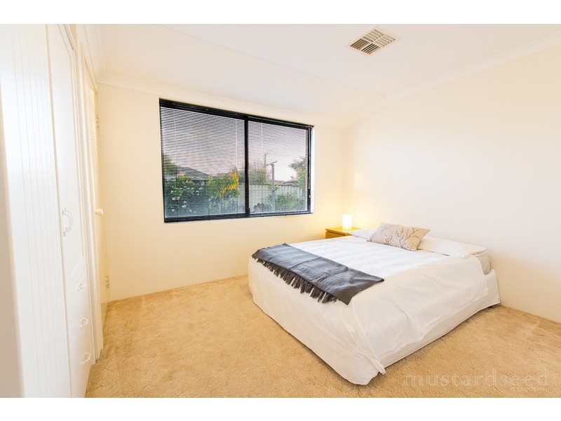 58 Heacham Avenue, Hocking WA 6065