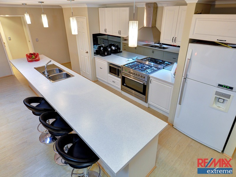 3 Shetland Rise, Kinross WA 6028