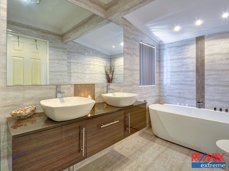 3 Shetland Rise, Kinross WA 6028