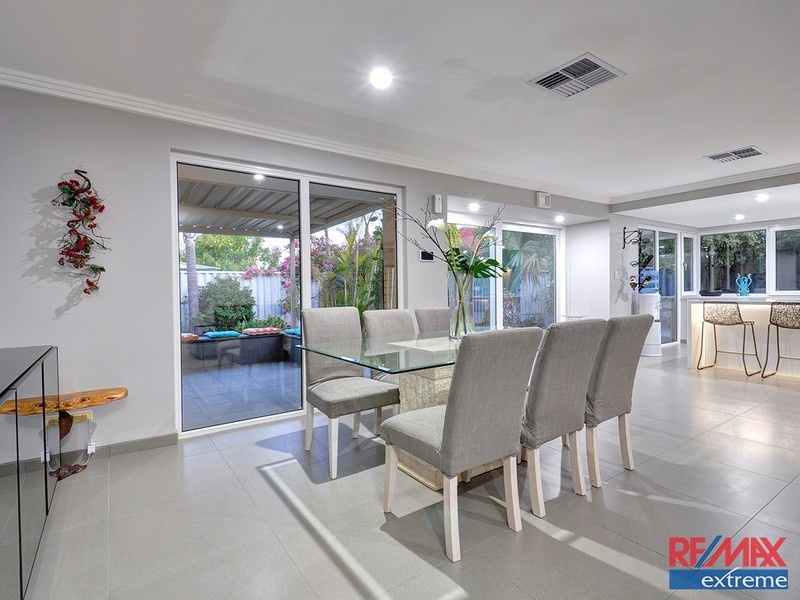 3 Houghton Drive, Carramar WA 6031