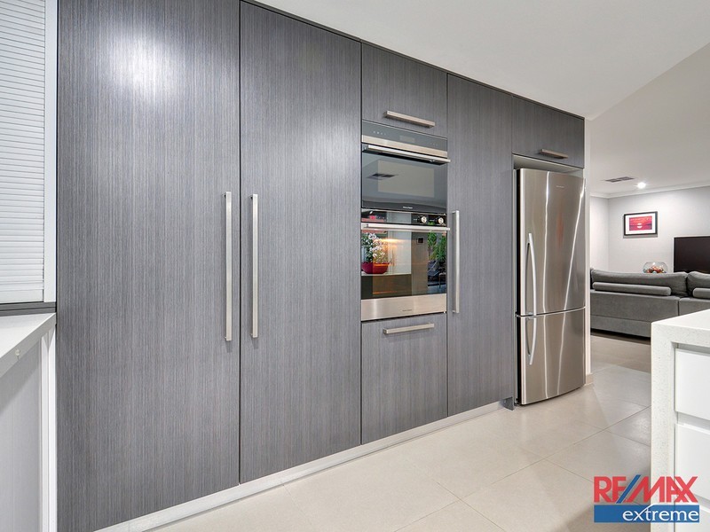 3 Houghton Drive, Carramar WA 6031