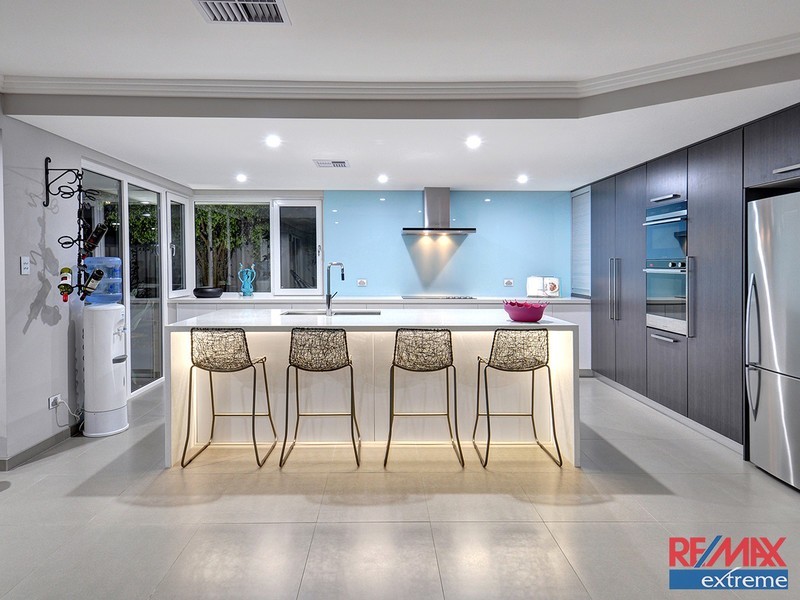 3 Houghton Drive, Carramar WA 6031