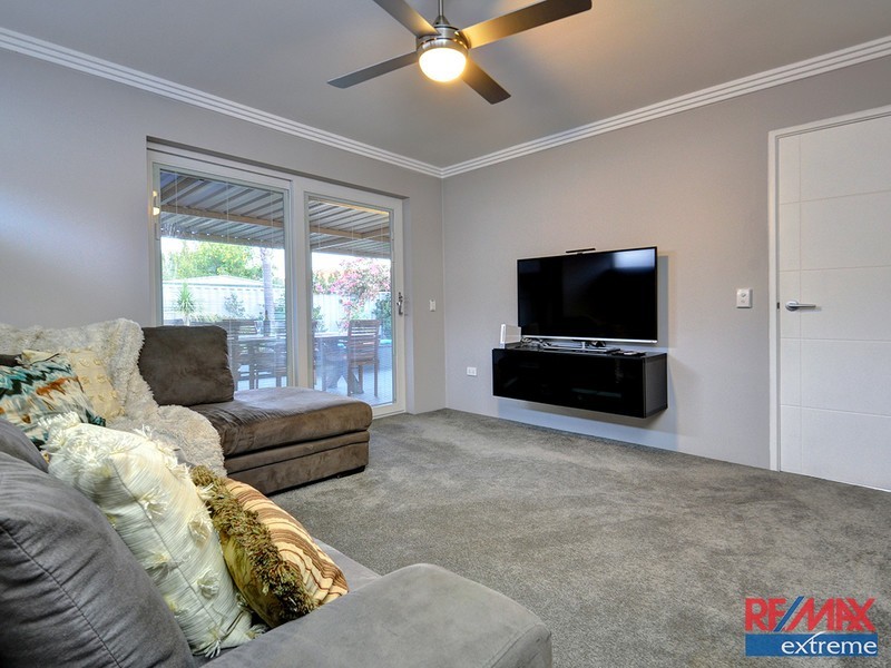 3 Houghton Drive, Carramar WA 6031