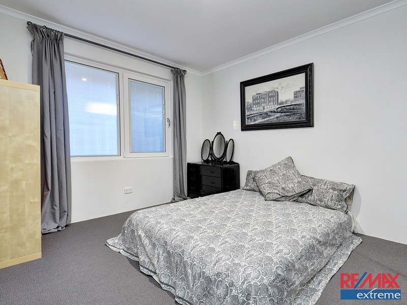 3 Houghton Drive, Carramar WA 6031