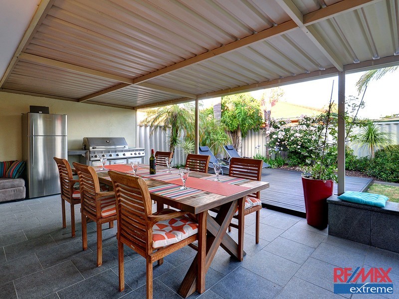 3 Houghton Drive, Carramar WA 6031