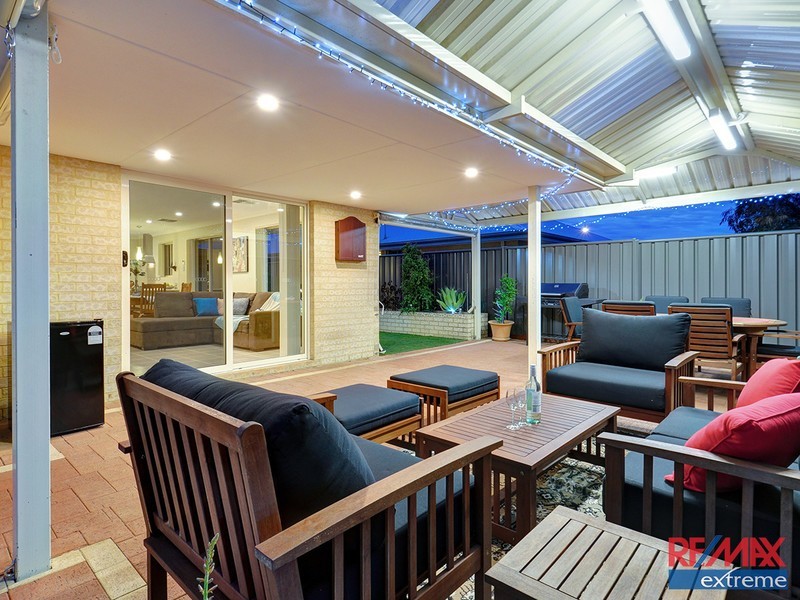 6 Parkinson Road, Banksia Grove WA 6031