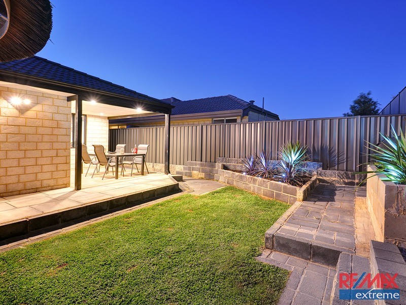 26 Strathmerton Road, Banksia Grove WA 6031