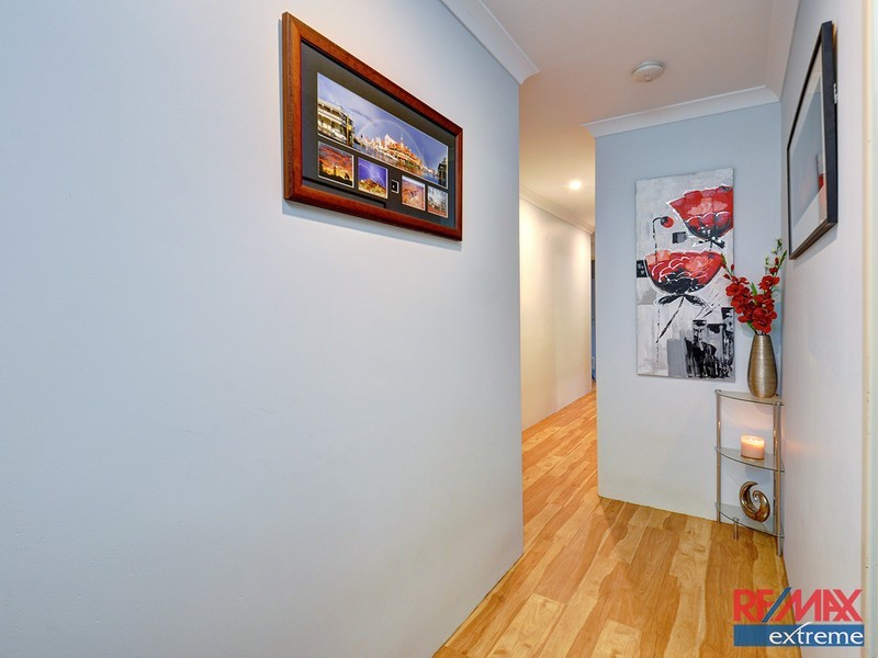 26 Strathmerton Road, Banksia Grove WA 6031