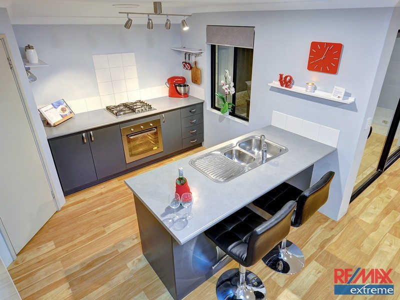 26 Strathmerton Road, Banksia Grove WA 6031