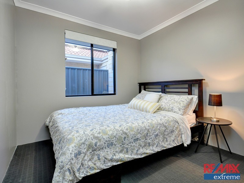 26 Strathmerton Road, Banksia Grove WA 6031