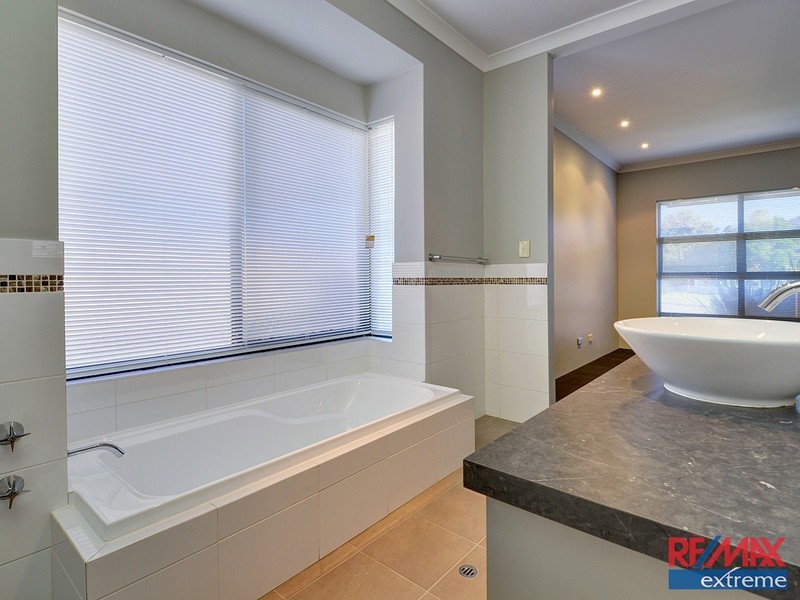 1 Reinagle Street, Ashby WA 6065