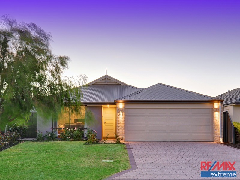 21 Parkinson Road, Banksia Grove WA 6031