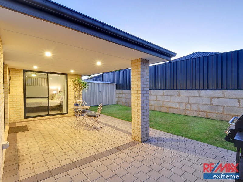 21 Parkinson Road, Banksia Grove WA 6031