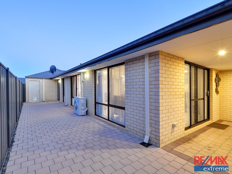 21 Parkinson Road, Banksia Grove WA 6031