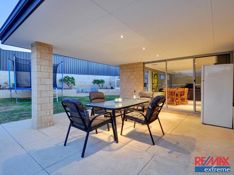 52 Glasshouse Drive, Banksia Grove WA 6031