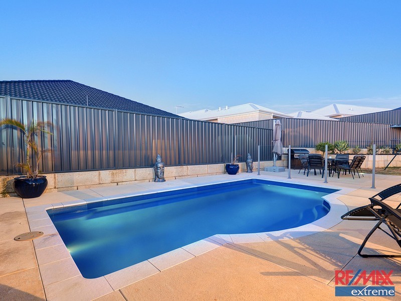 52 Glasshouse Drive, Banksia Grove WA 6031