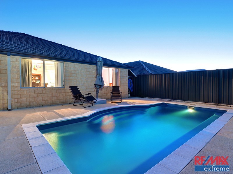 52 Glasshouse Drive, Banksia Grove WA 6031