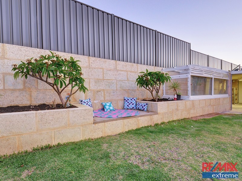 52 Glasshouse Drive, Banksia Grove WA 6031