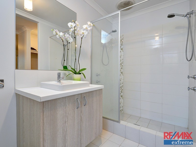 12 Basedow Chase, Banksia Grove WA 6031