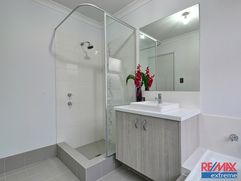 12 Basedow Chase, Banksia Grove WA 6031