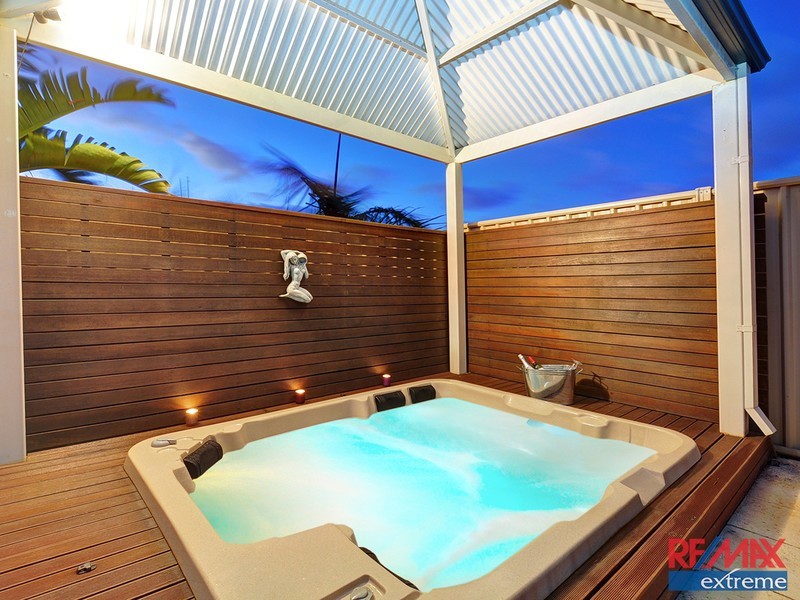 40 Wyatt Road, Hocking WA 6065