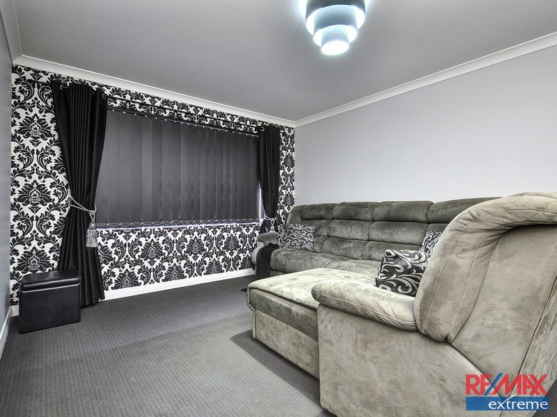 16 Stockholm Road, Wanneroo WA 6065