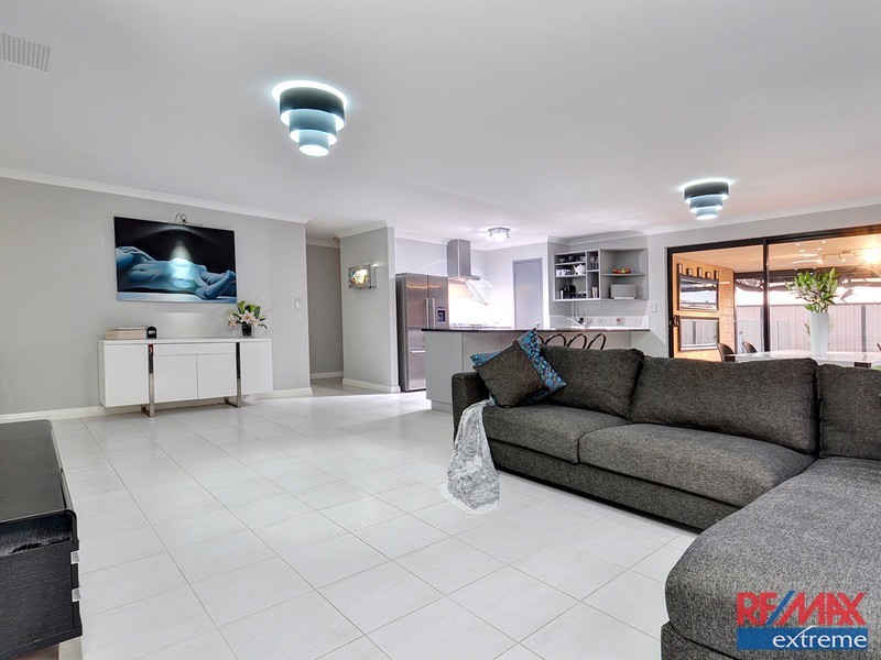 16 Stockholm Road, Wanneroo WA 6065