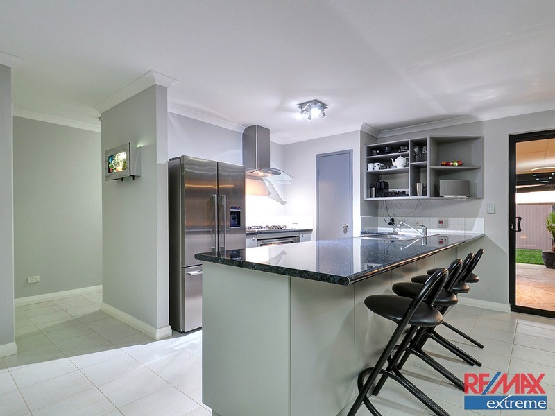 16 Stockholm Road, Wanneroo WA 6065