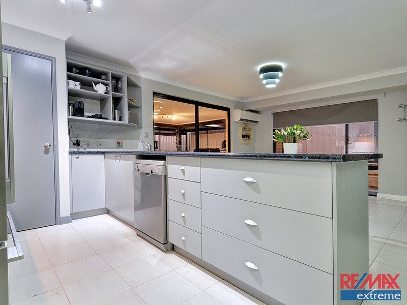 16 Stockholm Road, Wanneroo WA 6065