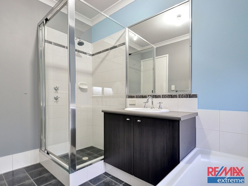 16 Stockholm Road, Wanneroo WA 6065