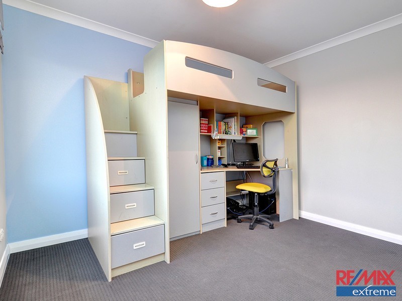 16 Stockholm Road, Wanneroo WA 6065