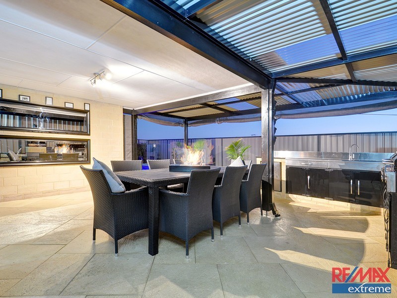 16 Stockholm Road, Wanneroo WA 6065