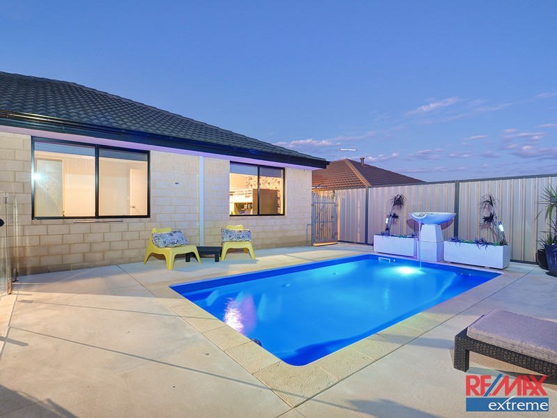 16 Stockholm Road, Wanneroo WA 6065