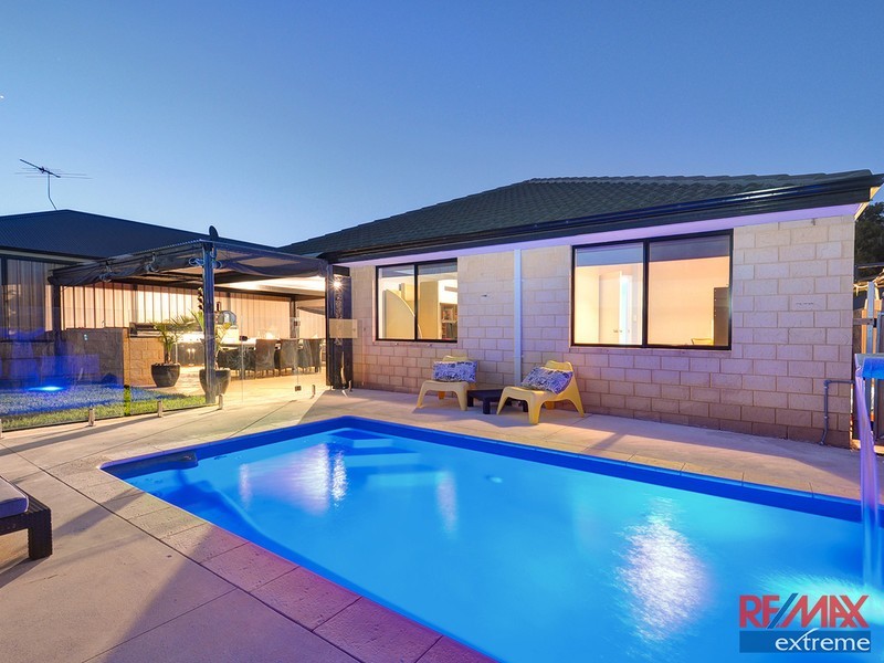 16 Stockholm Road, Wanneroo WA 6065