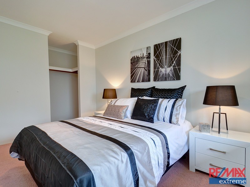 18 Ollera Meander, Carramar WA 6031